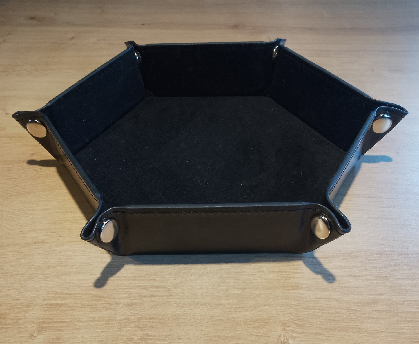 Taiteltava Noppa-alusta